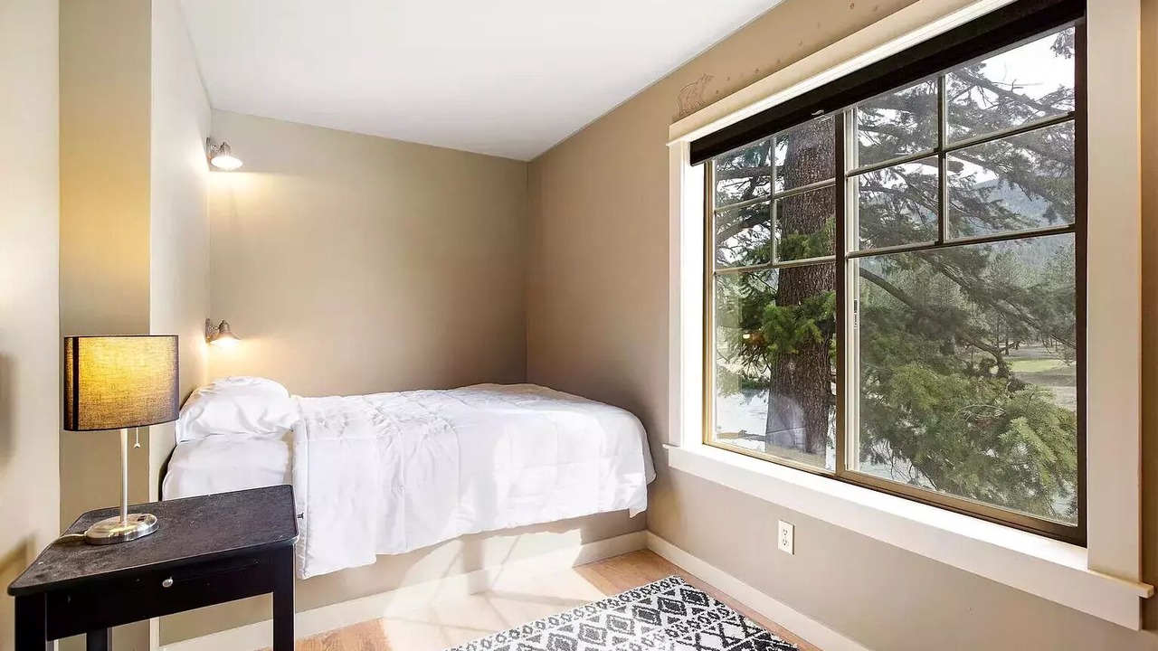 Photo of Others in Riverbend