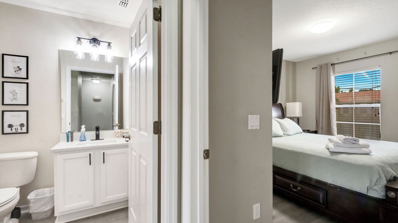 Photo of Bathroom in Sunset Lakes