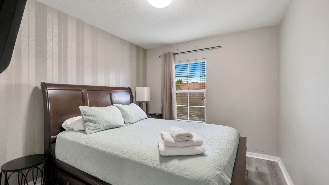 Photo of Bedroom in Sunset Lakes