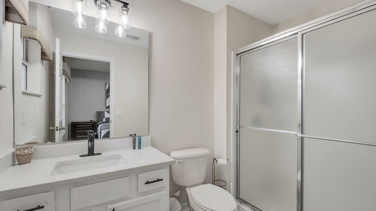 Photo of Bathroom in Sunset Lakes