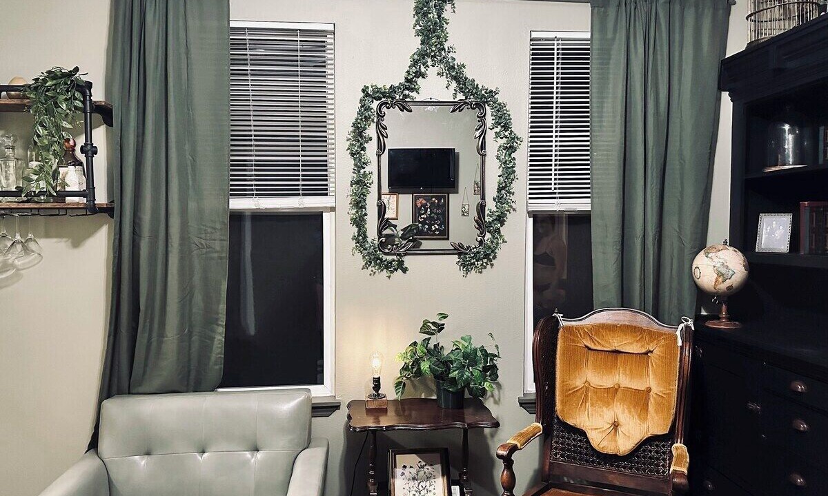 Photo of Livingroom in Northeast Neighbors
