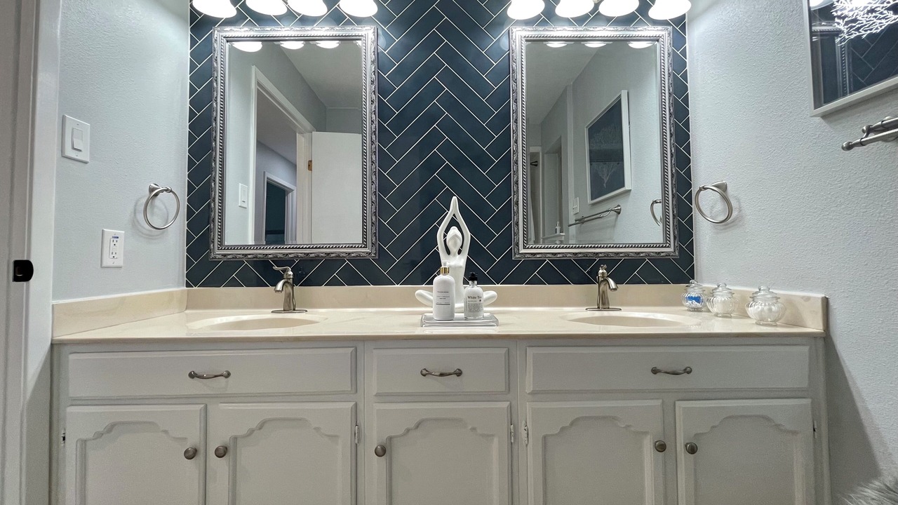 Photo of Bathroom in Hidden Forest