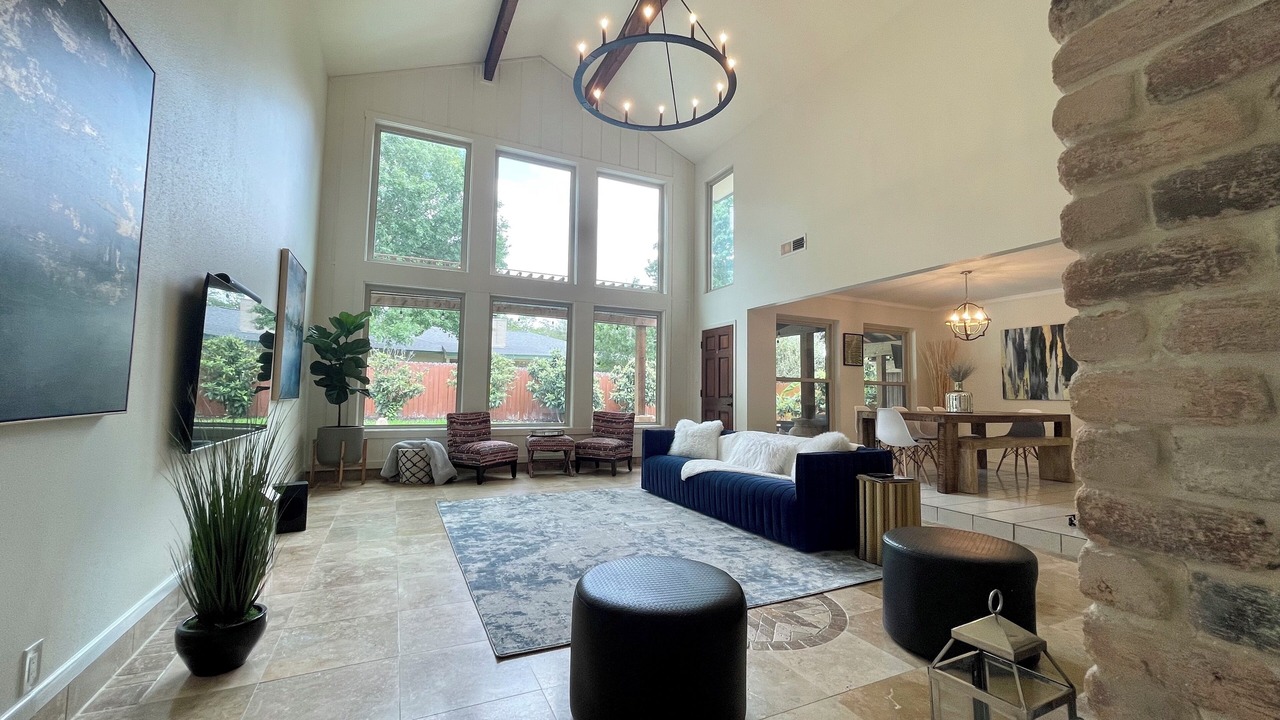 Photo of Livingroom in Hidden Forest