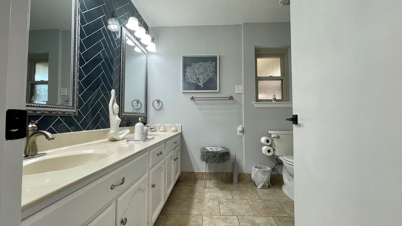 Photo of Bathroom in Hidden Forest