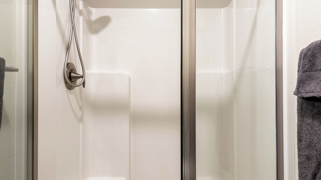 Photo of Bathroom in Metzger