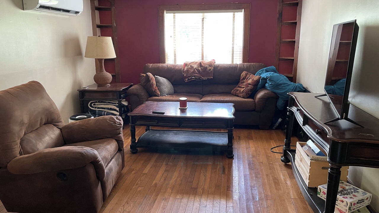 Photo of Livingroom in Mayes County