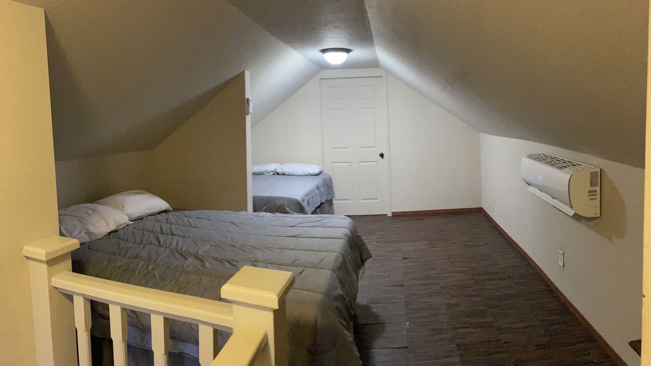Photo of Bedroom in Mayes County