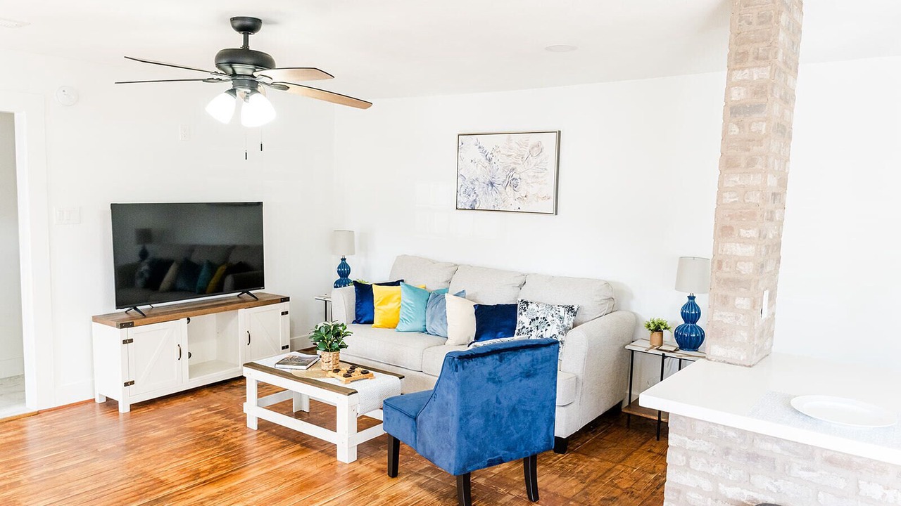 Photo of Livingroom in Bellville