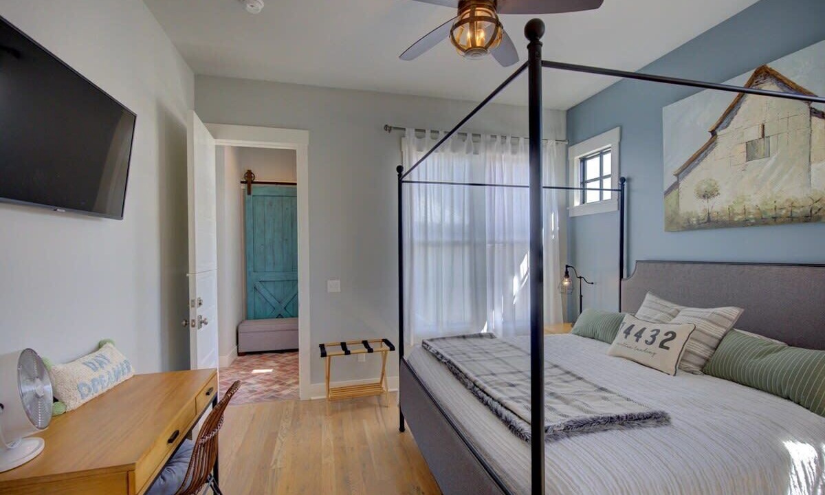 Photo of Bedroom in Eufaula