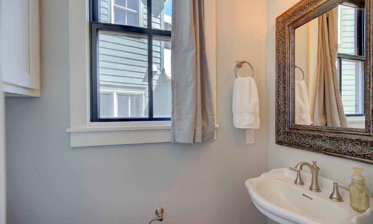 Photo of Bathroom in Eufaula