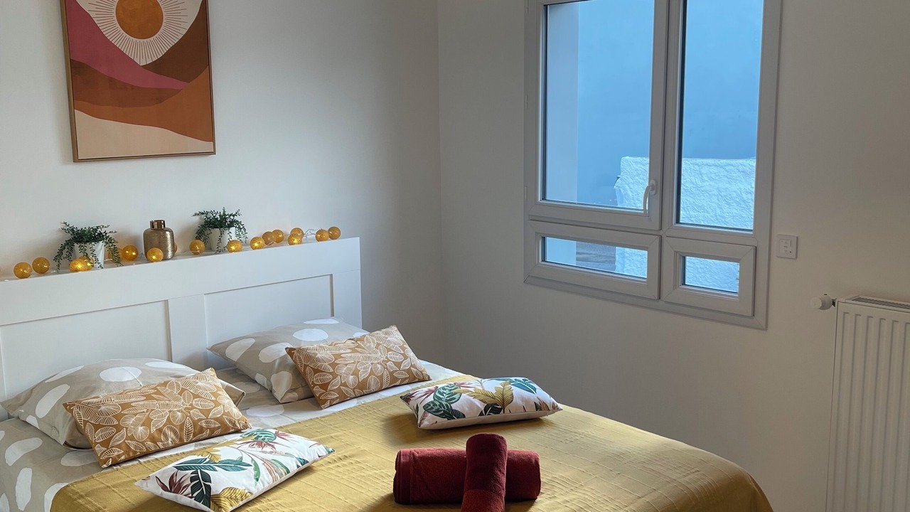 Photo of Bedroom in Saint-Nazaire