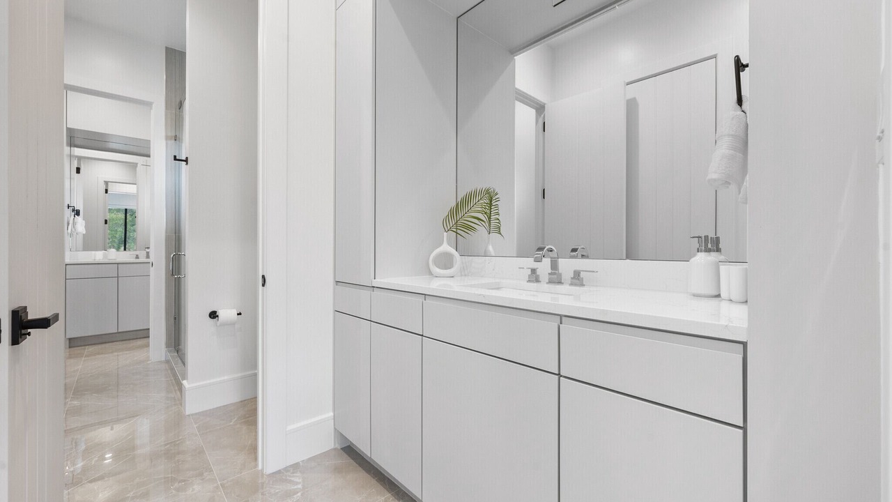Photo of Bathroom in Streetman