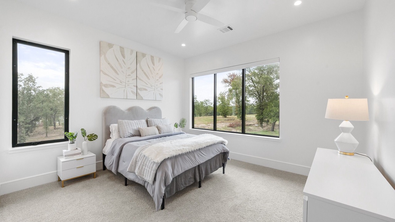 Photo of Bedroom in Streetman