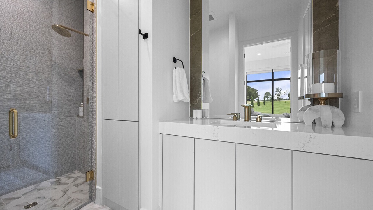 Photo of Bathroom in Streetman