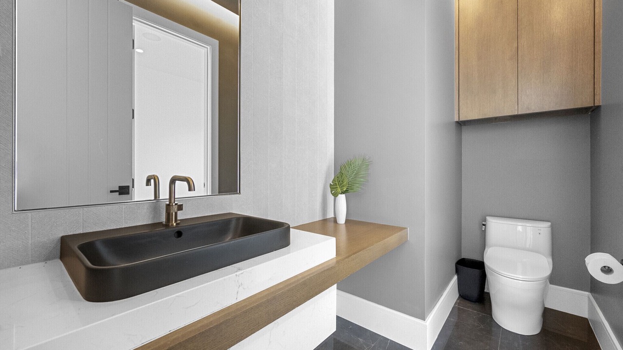 Photo of Bathroom in Streetman
