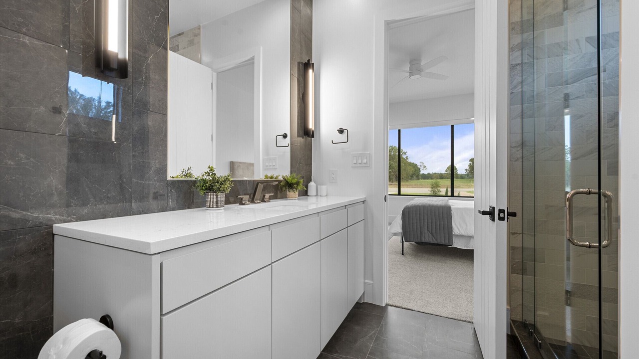 Photo of Bathroom in Streetman