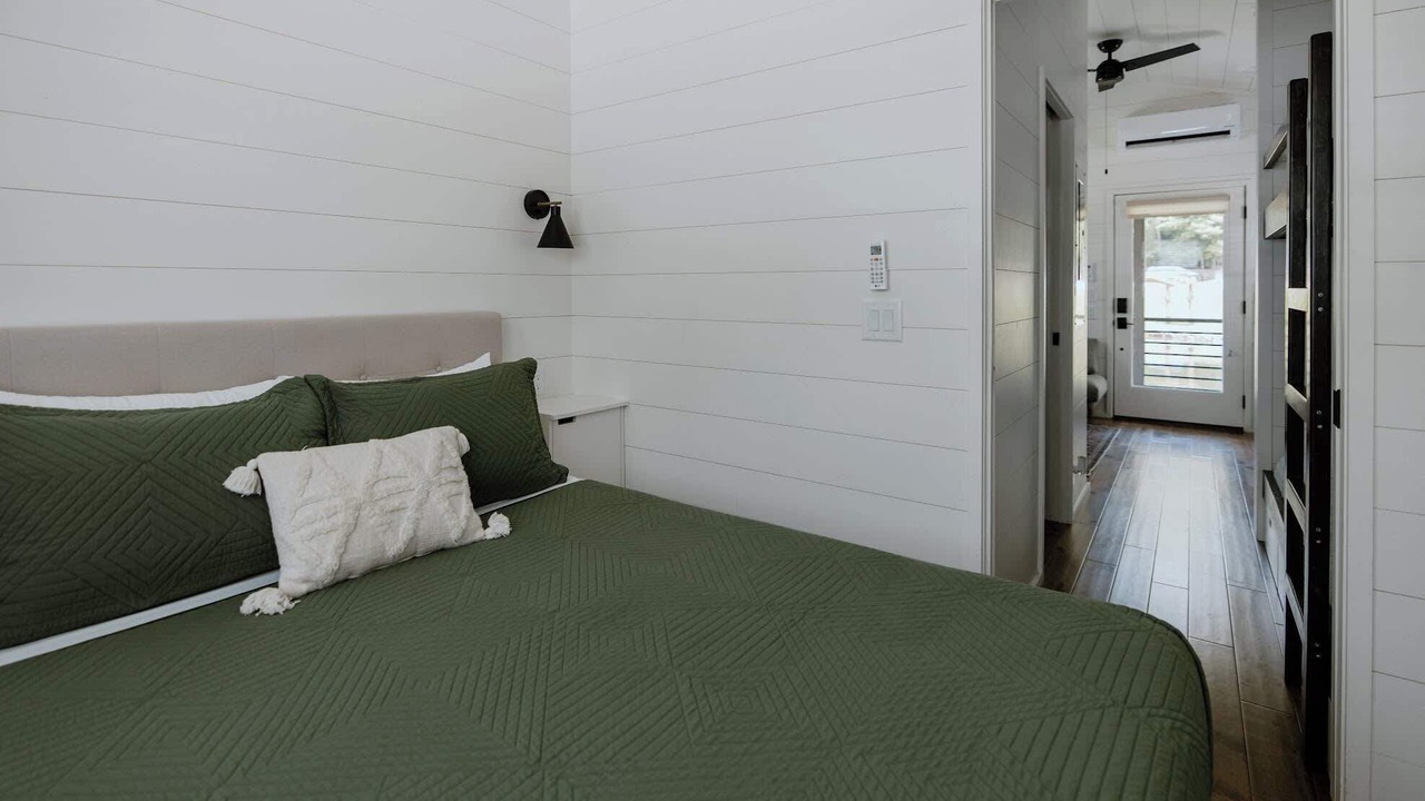 Photo of Bedroom in Pittman Center