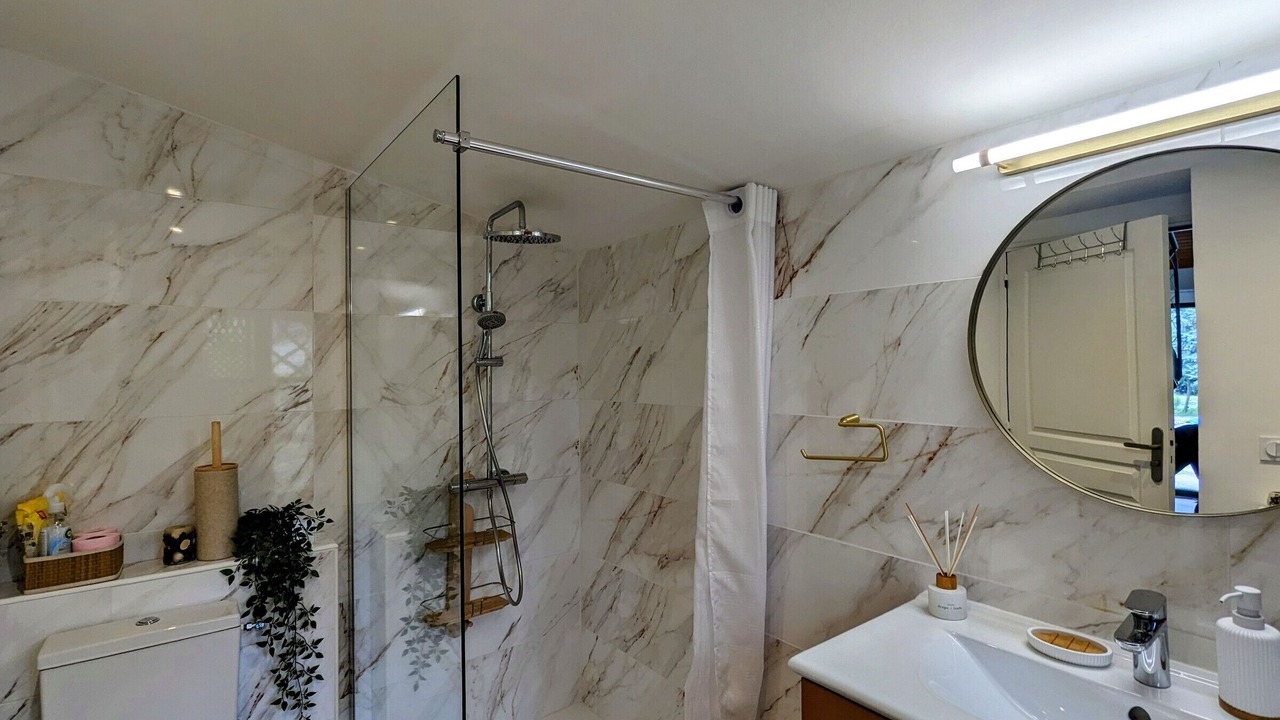Photo of Bathroom in Chateauroux