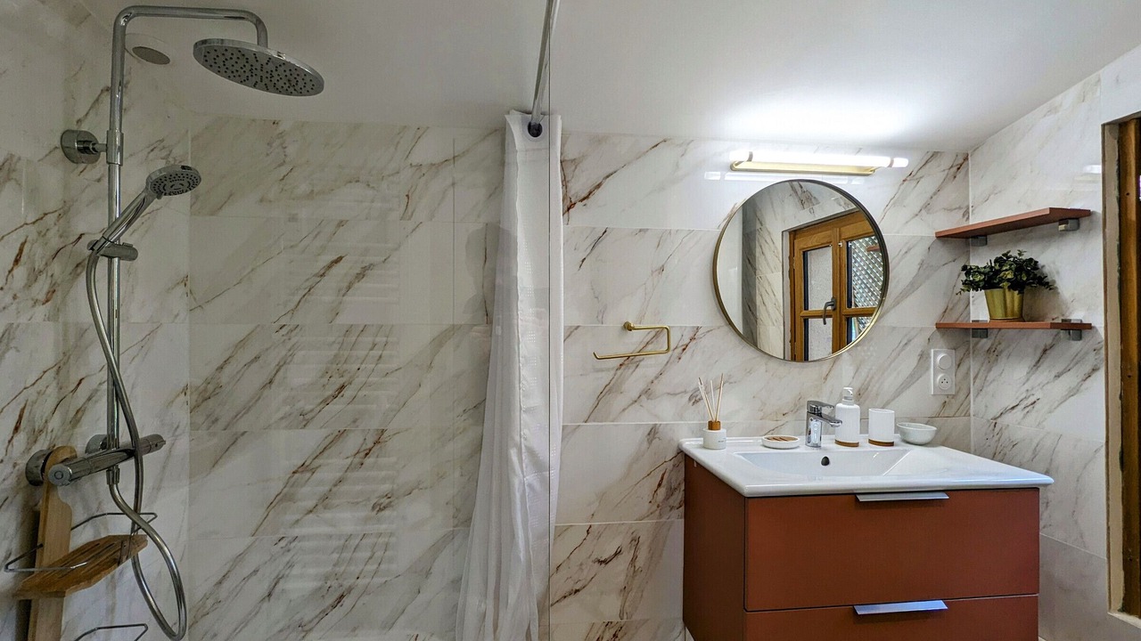Photo of Bathroom in Chateauroux
