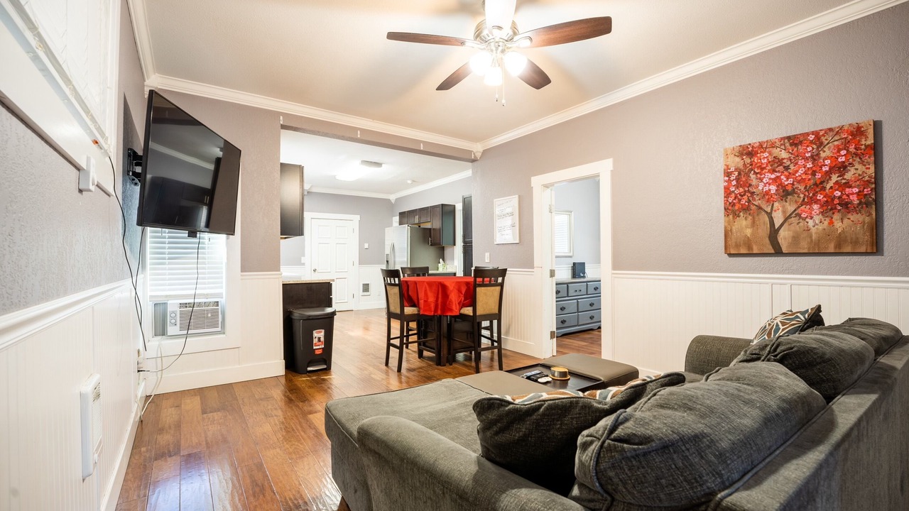 Photo of Livingroom in Hilltop