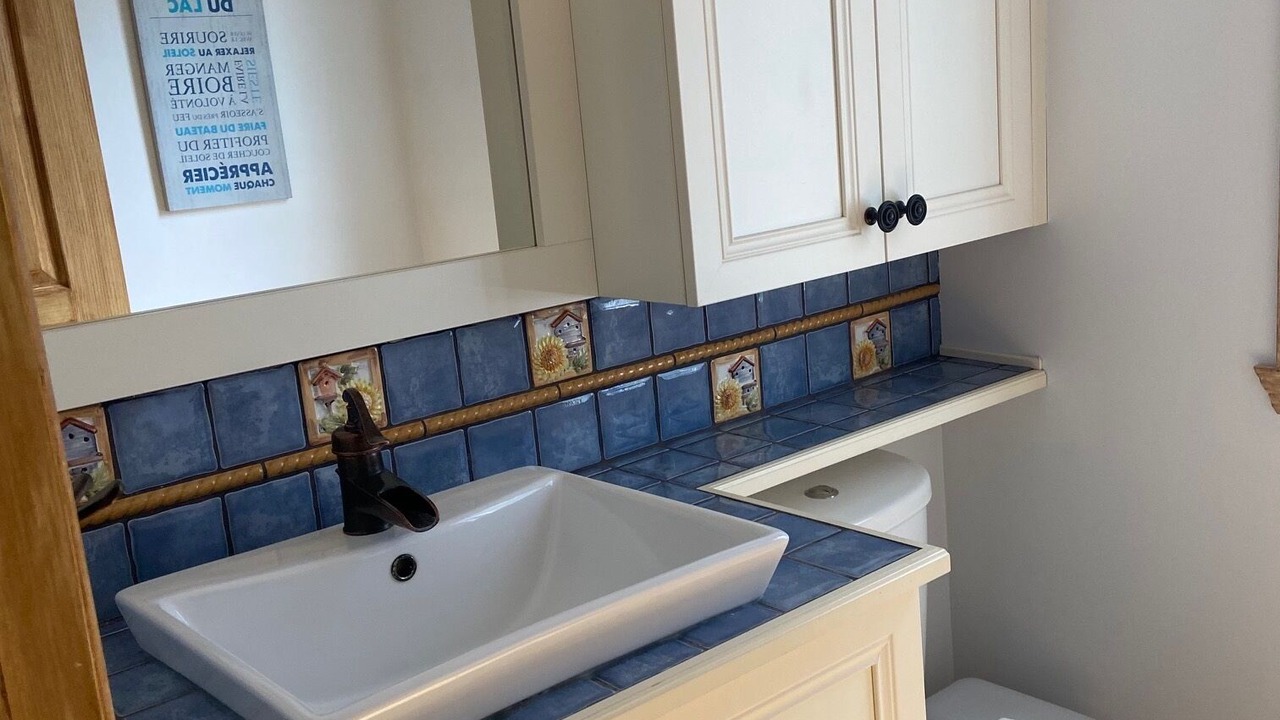 Photo of Bathroom in Saint-Anicet