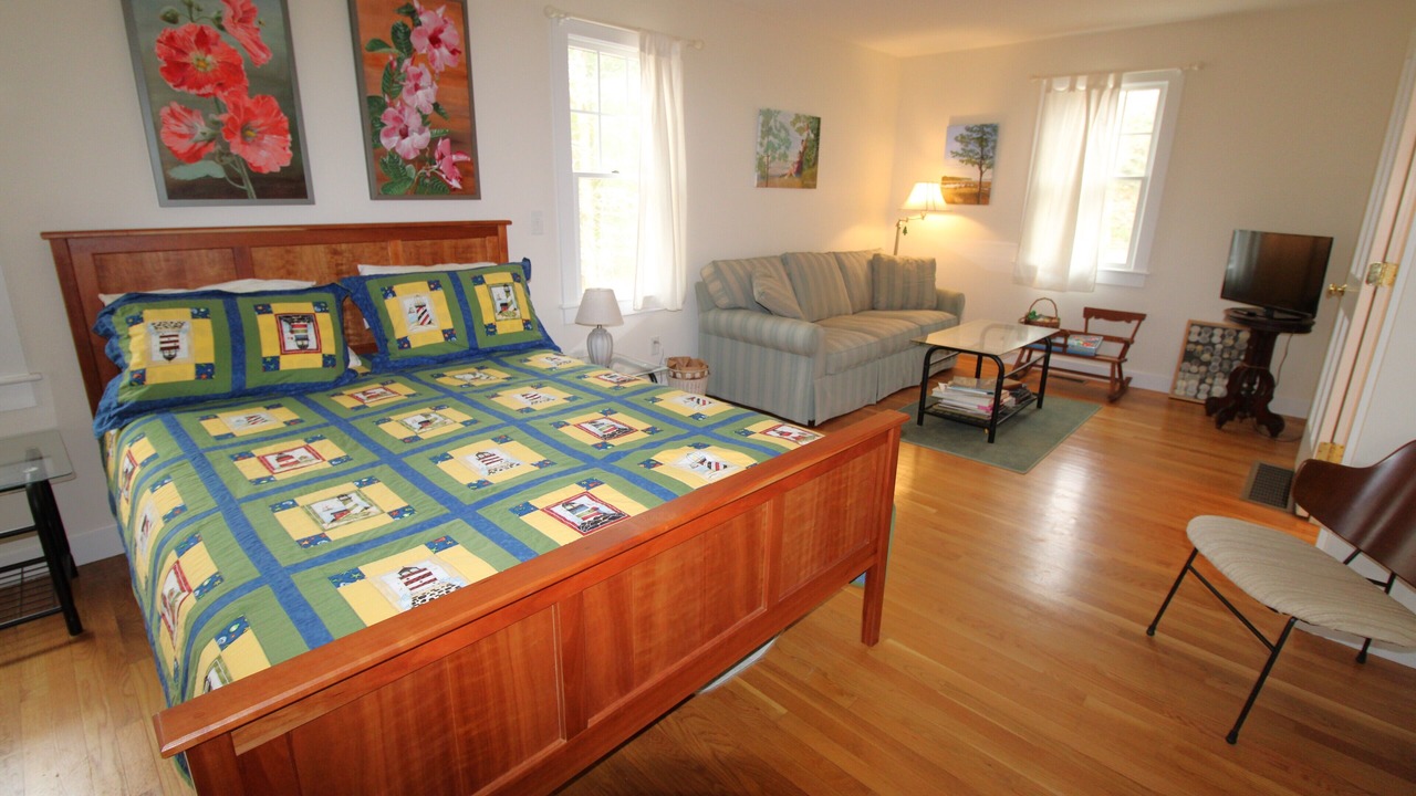 Photo of Bedroom in Cotuit