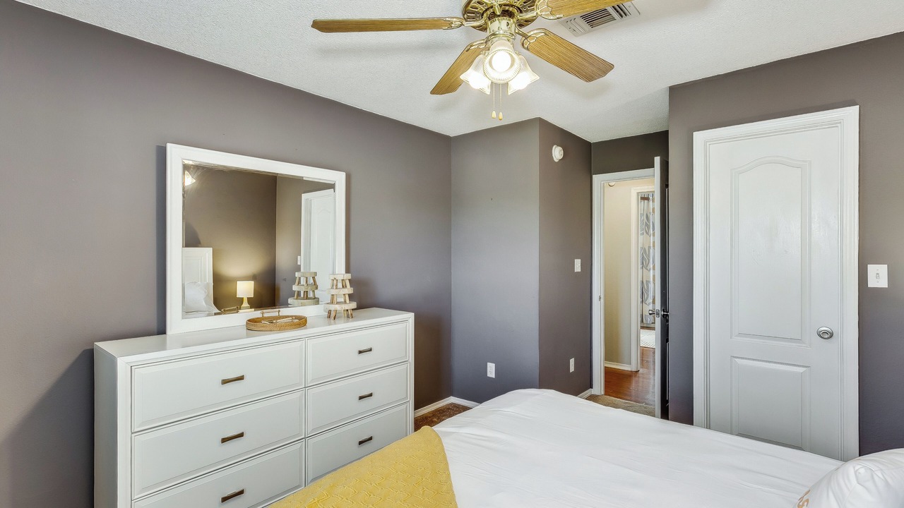 Photo of Bedroom in Pensacola