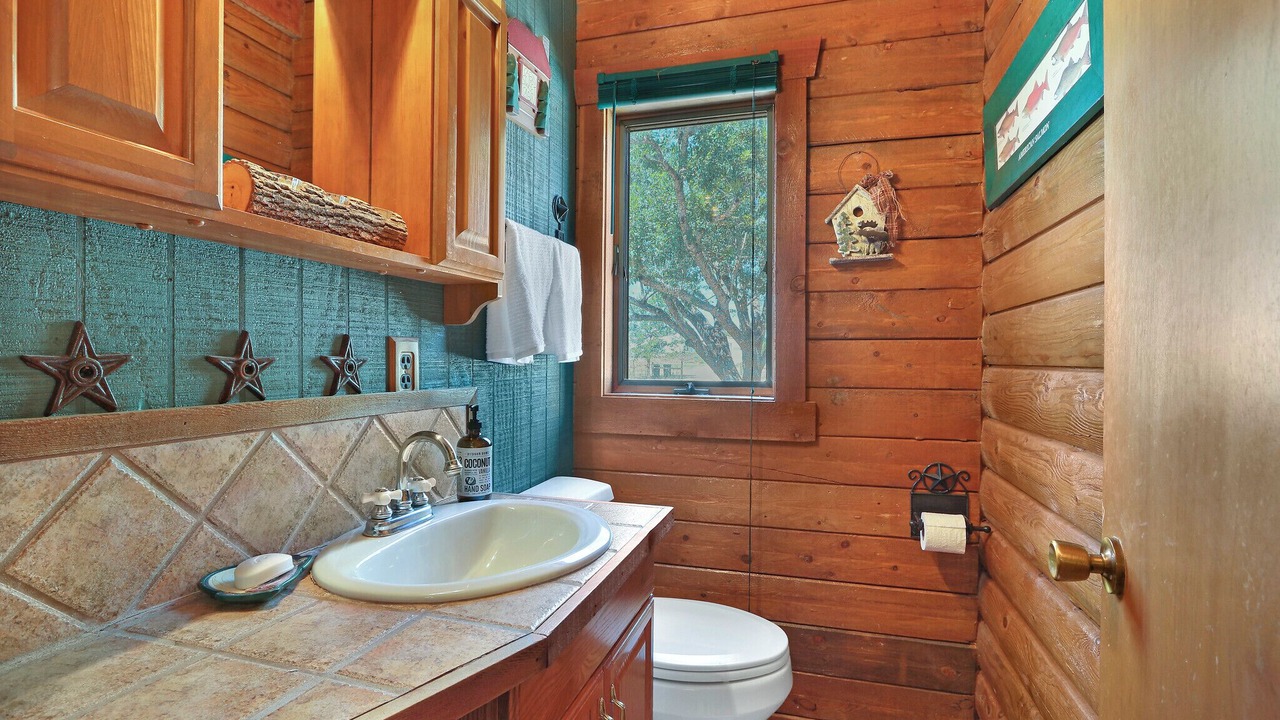 Photo of Bathroom in Martindale