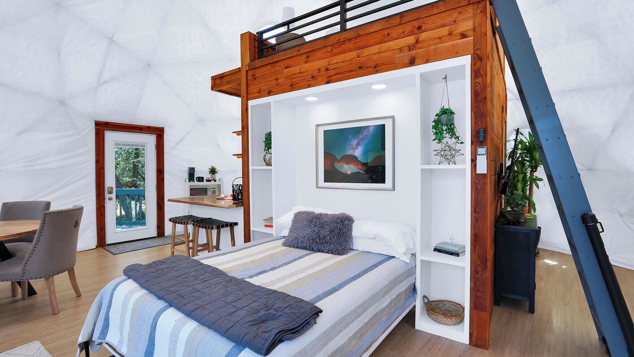 Photo of Bedroom in Spring Branch