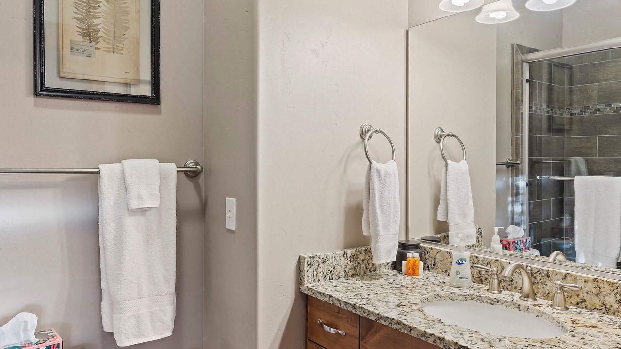 Photo of Bathroom in Eden