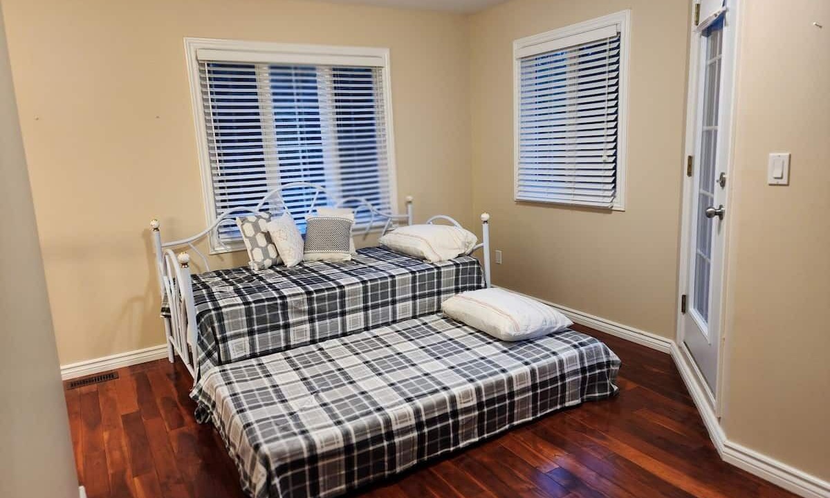 Photo of Bedroom in Bowmanville