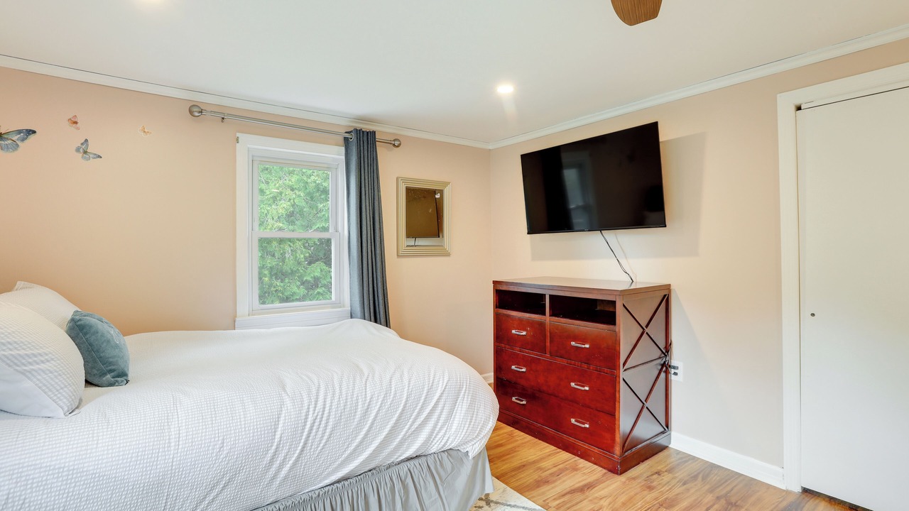 Photo of Bedroom in Pennington