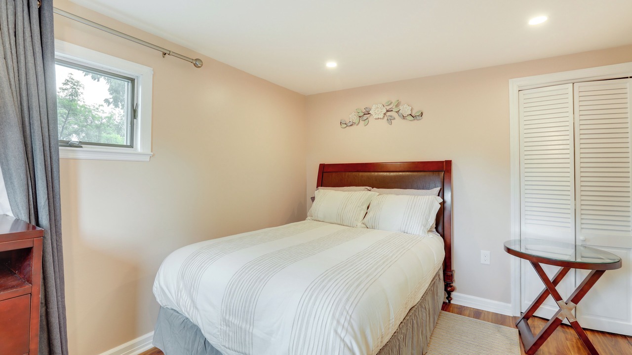 Photo of Others in Pennington