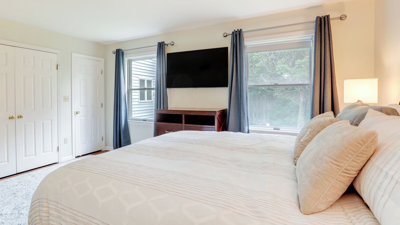 Photo of Bedroom in Pennington