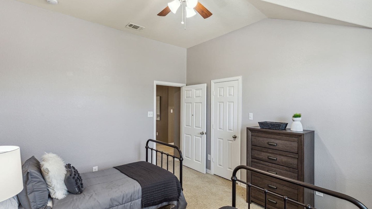 Photo of Bedroom in Roanoke