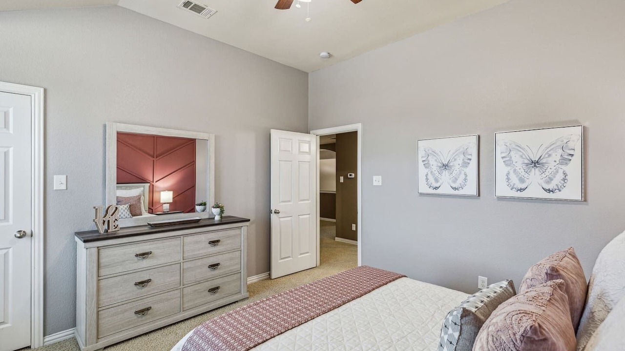 Photo of Bedroom in Roanoke