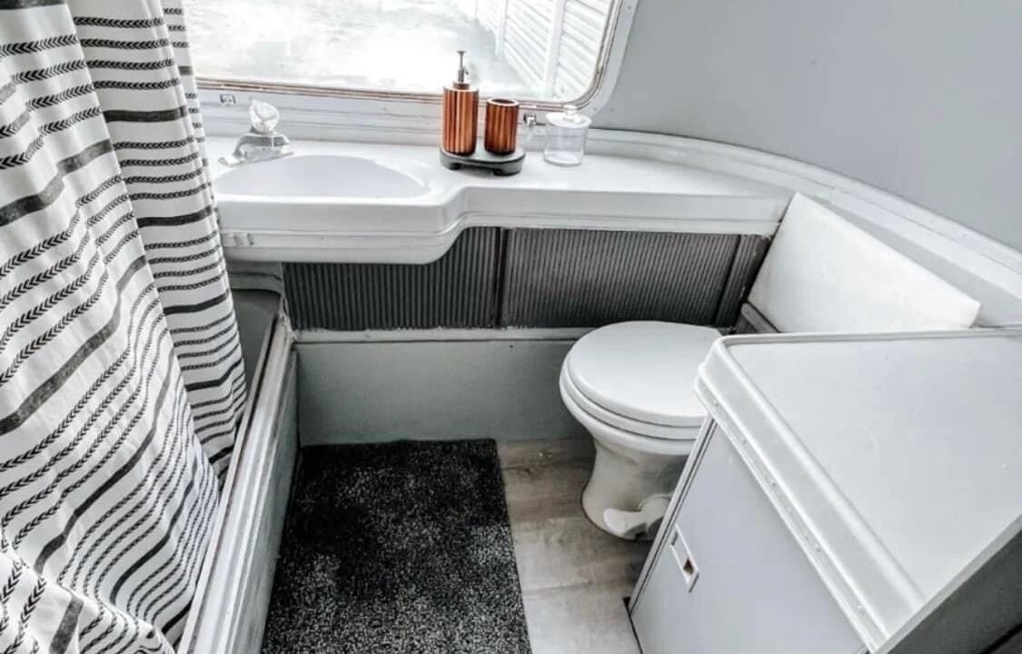 Photo of Bathroom in Graford