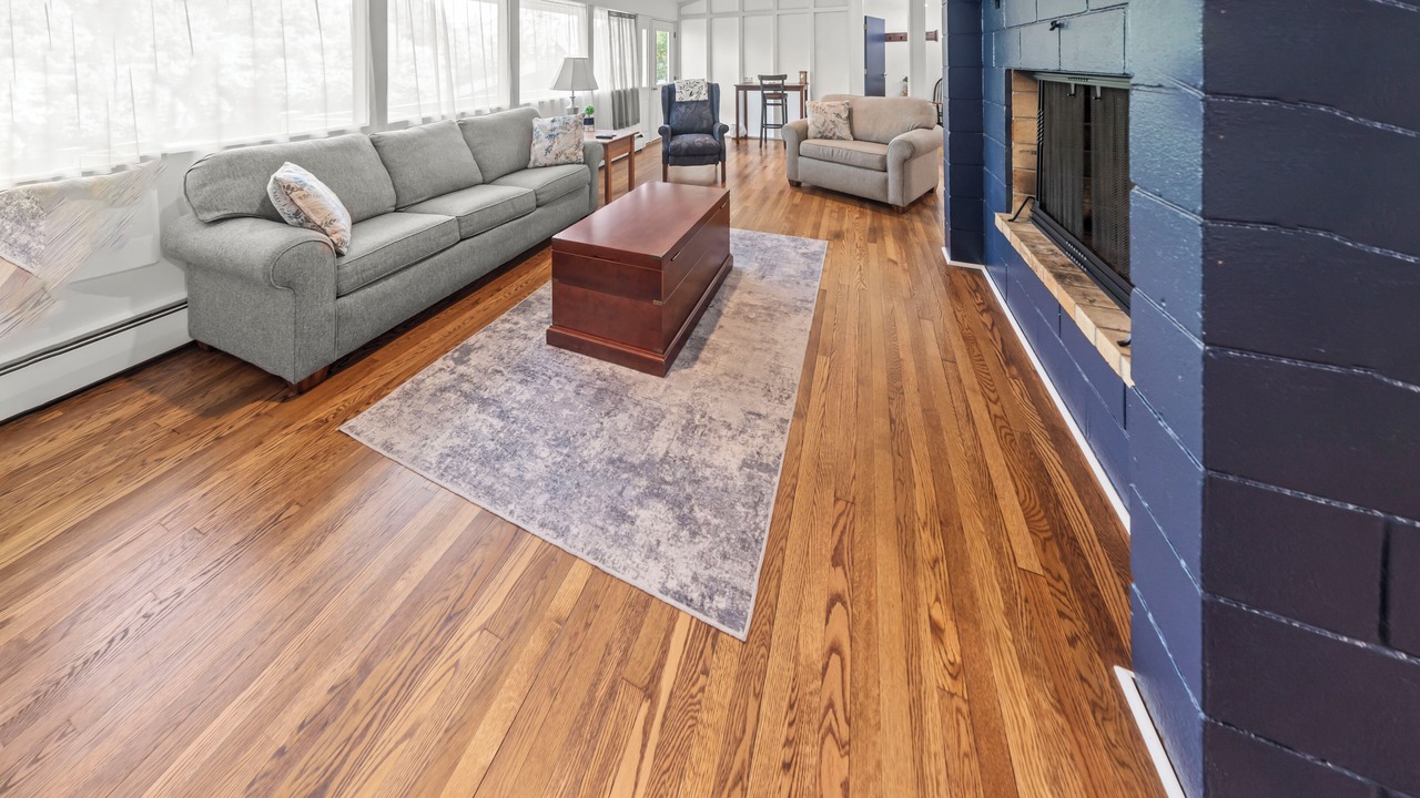 Photo of Livingroom in State College