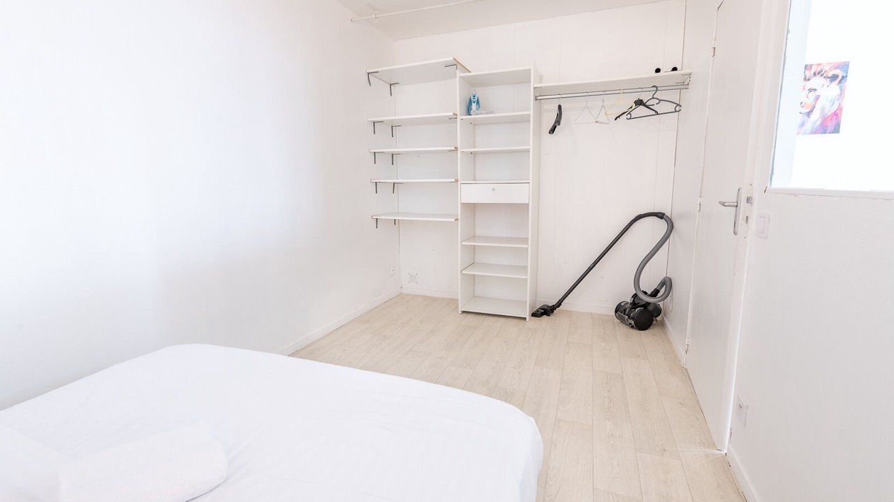 Photo of Bedroom in Tours City Centre