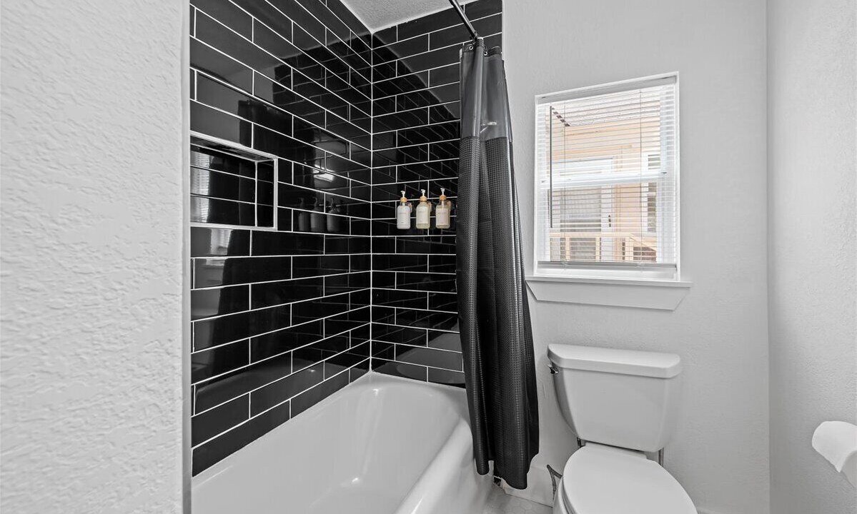 Photo of Bathroom in Central Oklahoma City