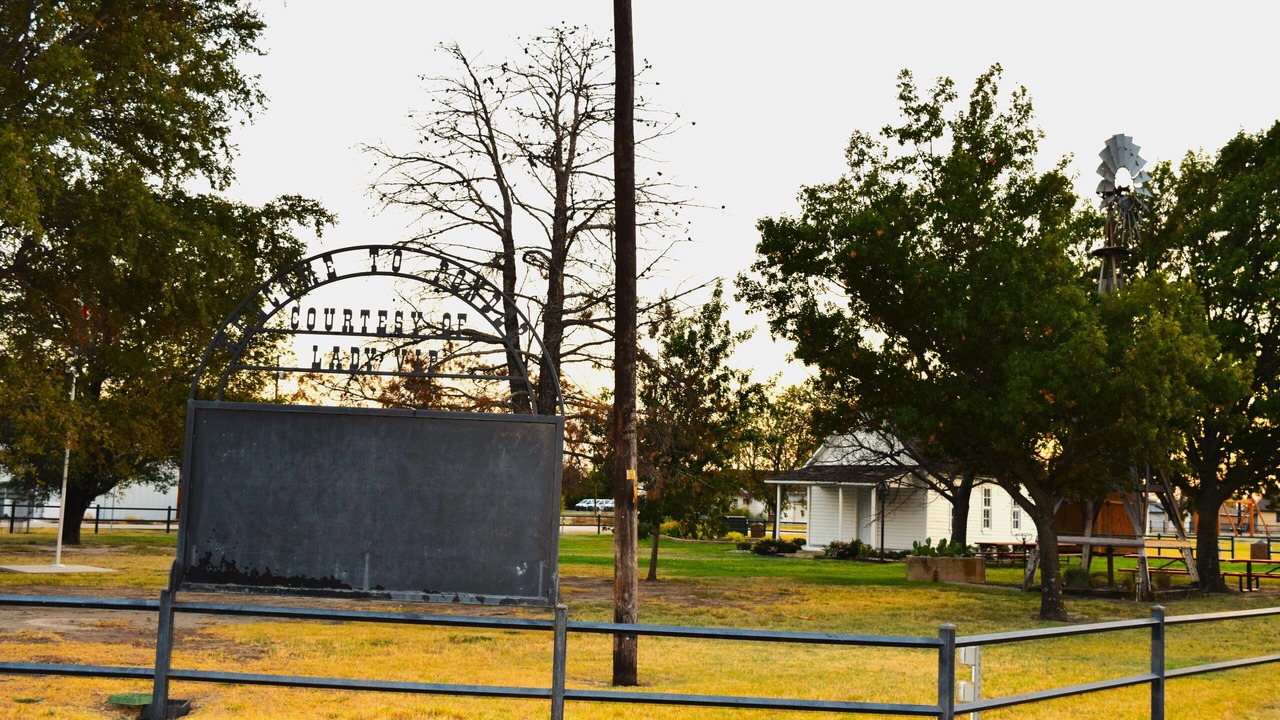 Photo of Outdoor in Ponder