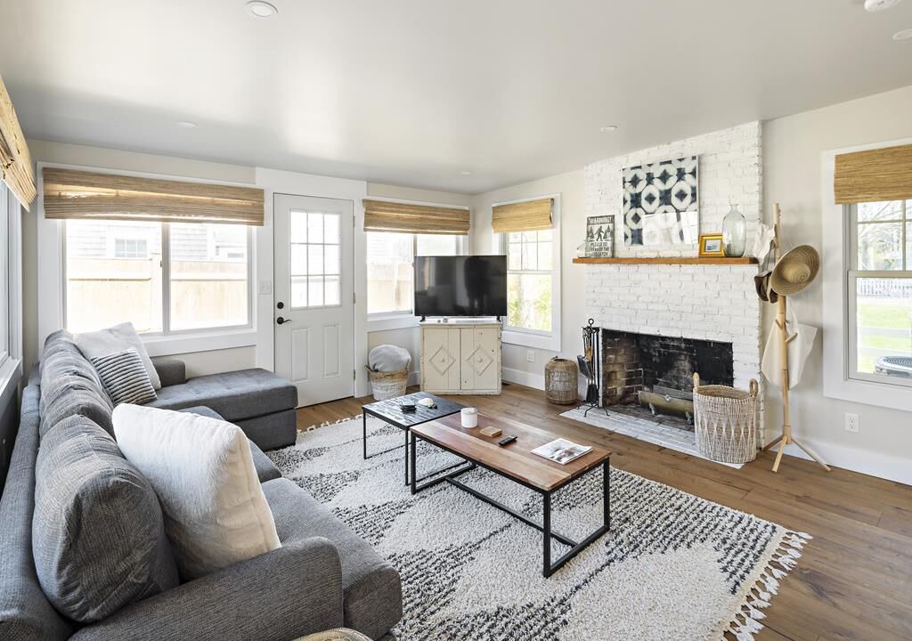 Photo of Livingroom in Edgartown