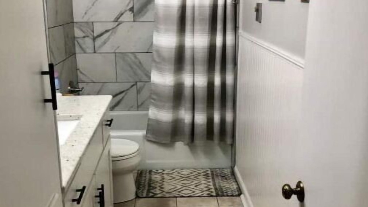 Photo of Bathroom in Scott