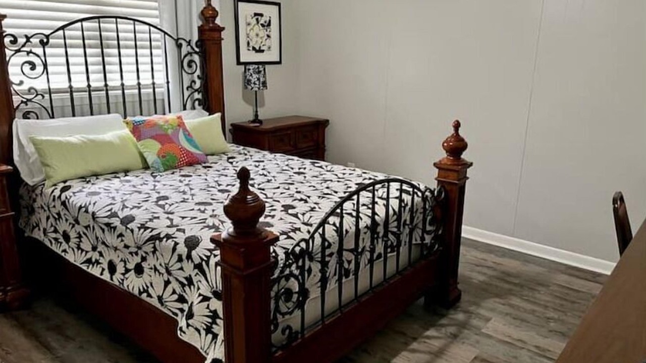 Photo of Bedroom in Scott