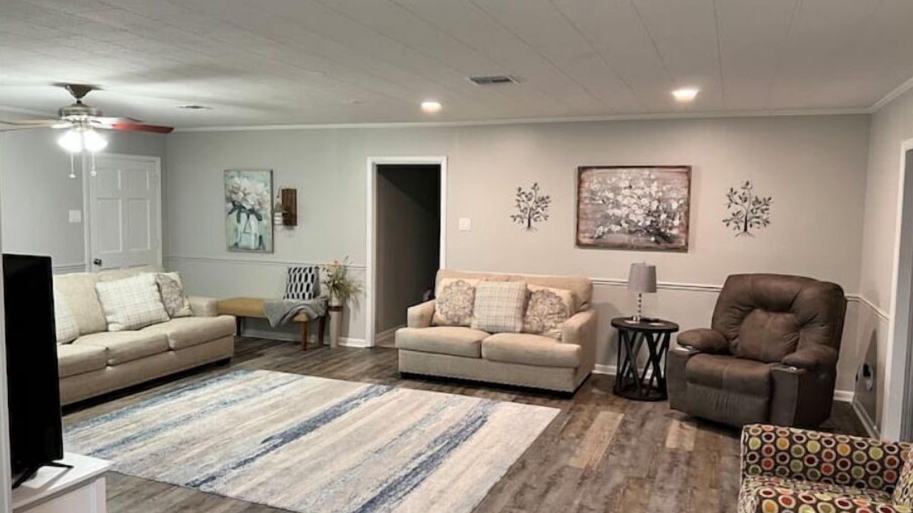Photo of Livingroom in Scott
