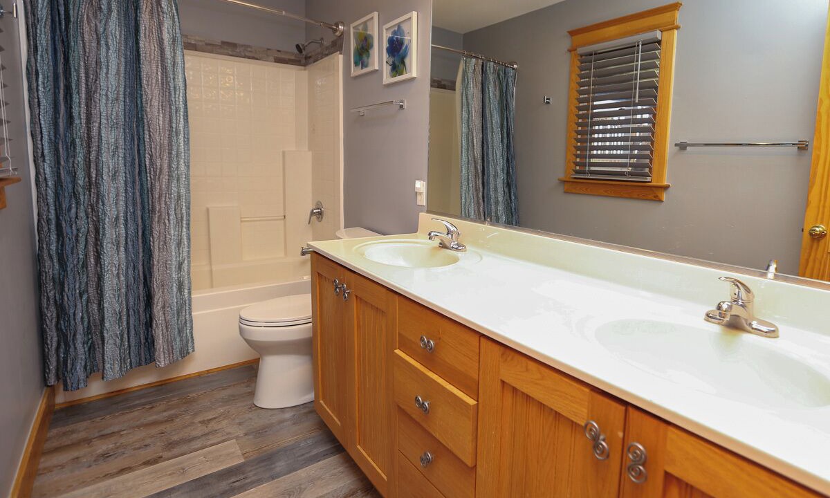 Photo of Bathroom in Duck