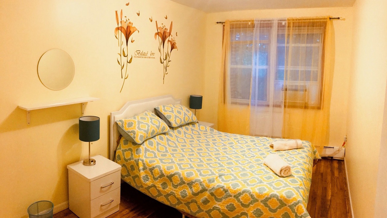 Photo of Bedroom in Queens