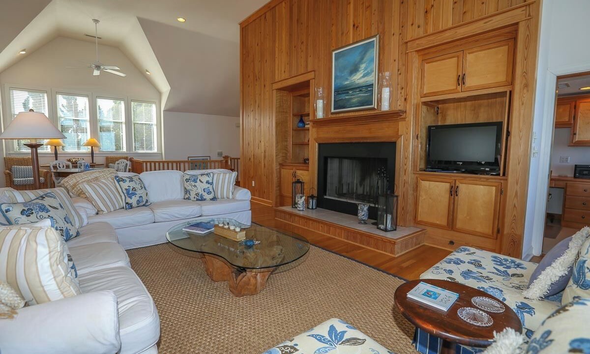 Photo of Bedroom in Southern Shores