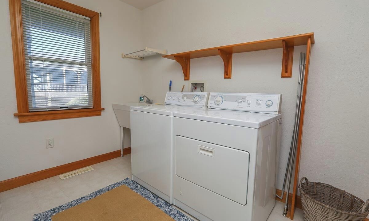 Photo of Bedroom in Southern Shores