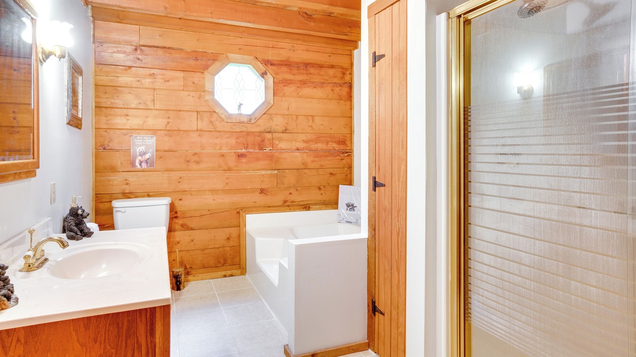 Photo of Bathroom in Tunnelton